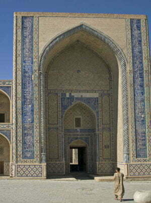 Qiz dostimning onasi porno video